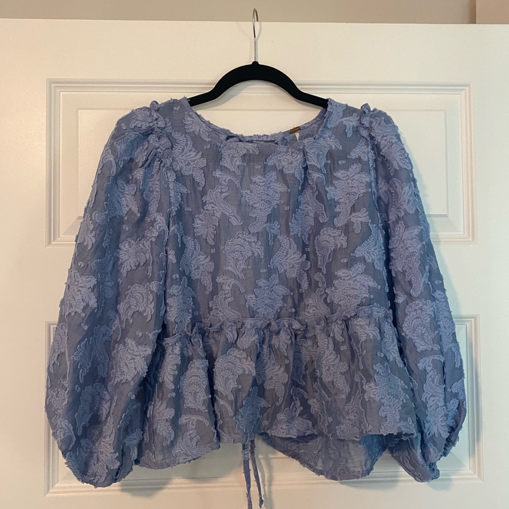 FREE PEOPLE open back appliqué top!